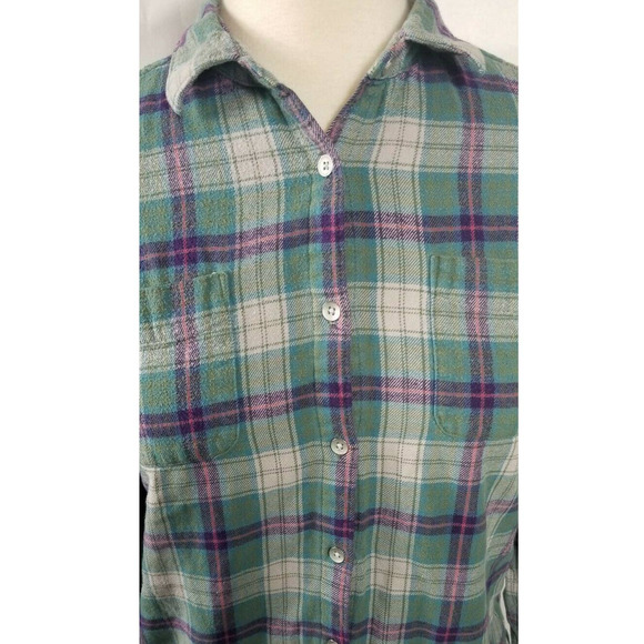 Woolrich Button down Flannel Size Large Plaid - Picture 2 of 7